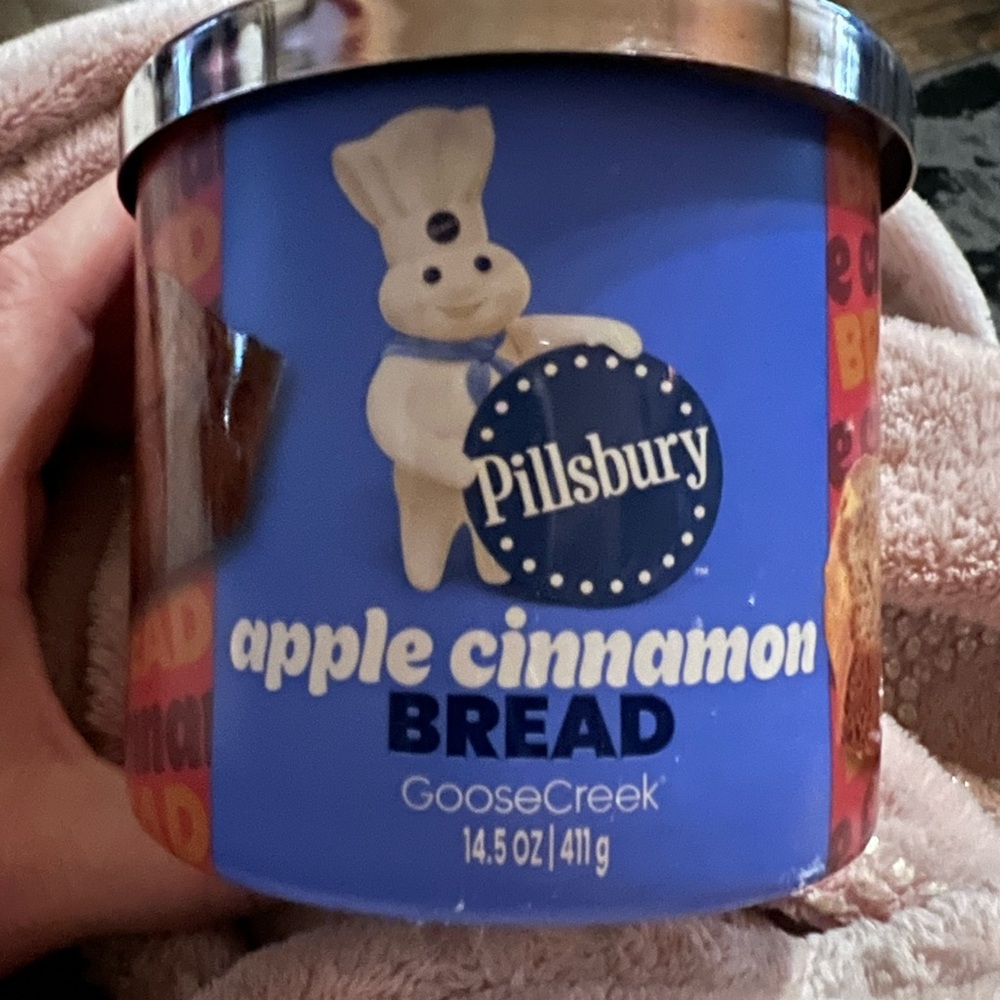 Pillsbury Apple Cinnamon Bread Candle by Goose Creek